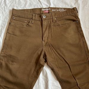 Men’s Denizen From Levi’s Jeans. Slim Straight Fit. Size 33x32.